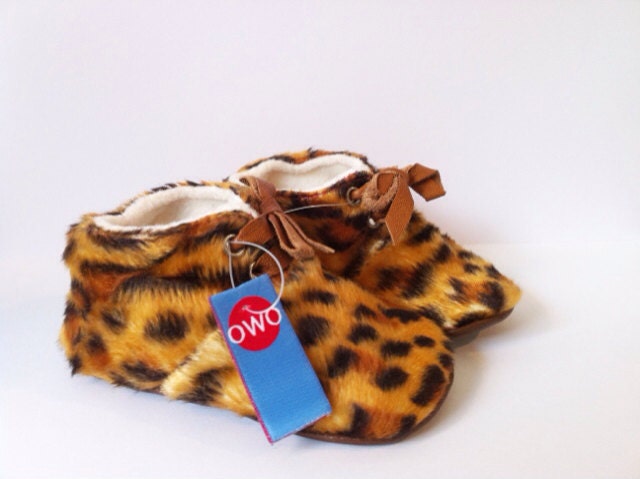 12-18 Monate Hausschuhe Leoparden-Lammfell von ShoesOWO