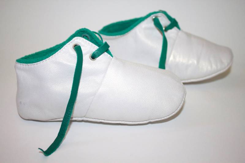 2 - 3 Jahre Baby Hausschuhe/Schuhe Lammfell Weiß Grün von ShoesOWO