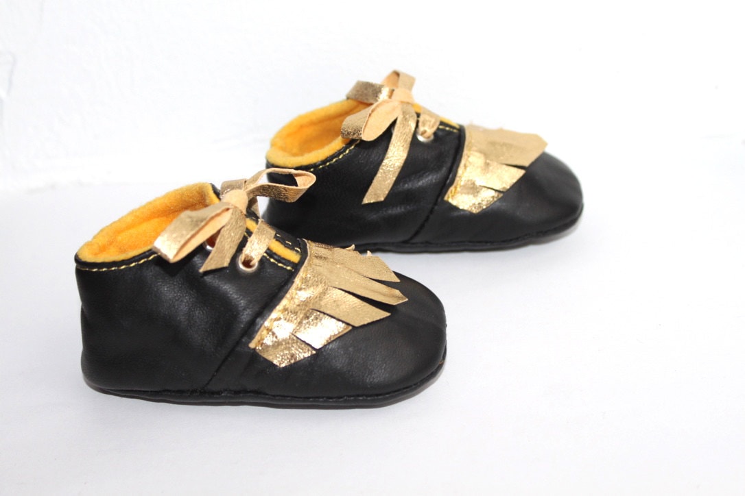 3-6 Monate Babyschuhe/Schuhe Lammfell Schwarz Gold von ShoesOWO
