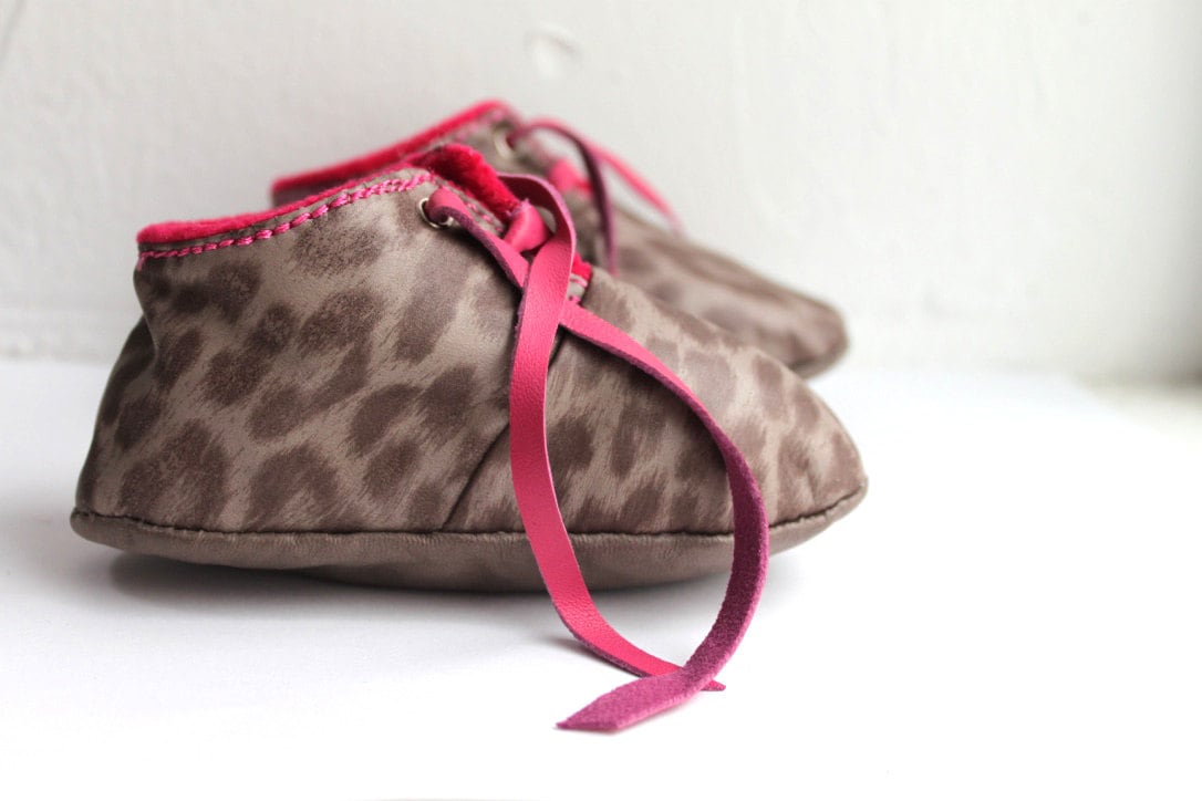 6-12 Monate Babyschuhe/Schuhe Leoparden-Lammfell von ShoesOWO