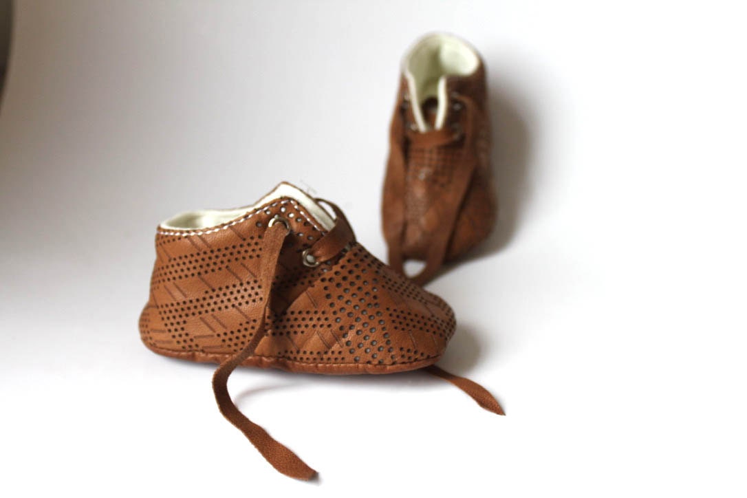 6-12 Monate Pantoffeln/Babyschuhe Lammfell von ShoesOWO