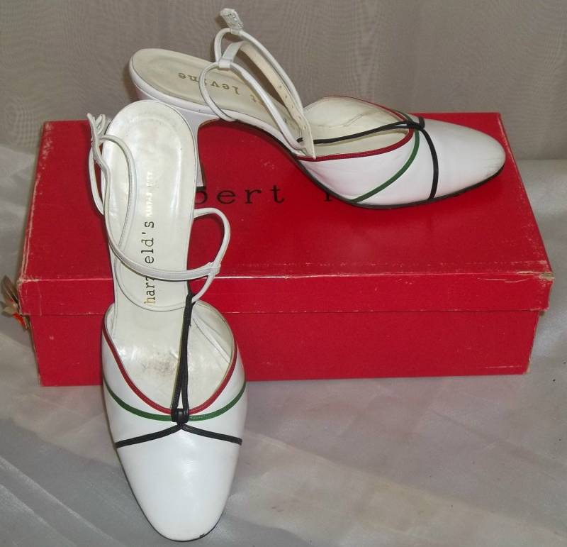 Vintage 1960Er Herbert Levine Leder Schuhe Pumps 7 M Mit Box von ShonnasVintage