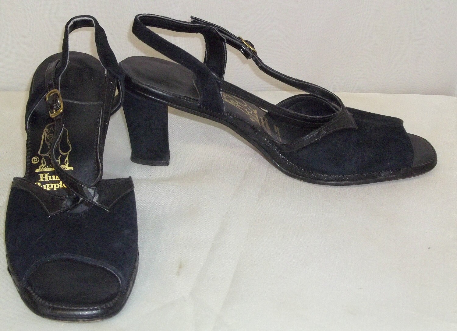 Vintage 1970Er Hush Puppies Leder Peep Open Toe Heels Pumps 10N Schuhe von ShonnasVintage