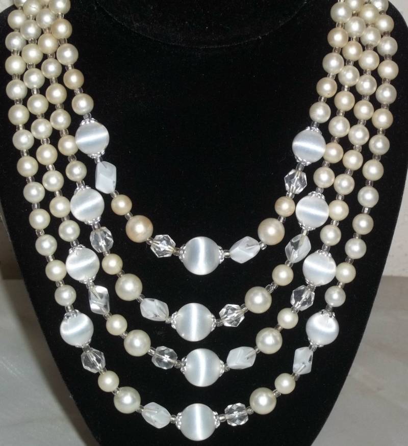 Vintage 4 Strang Perlen Halskette Stein Kunstperlen von ShonnasVintage