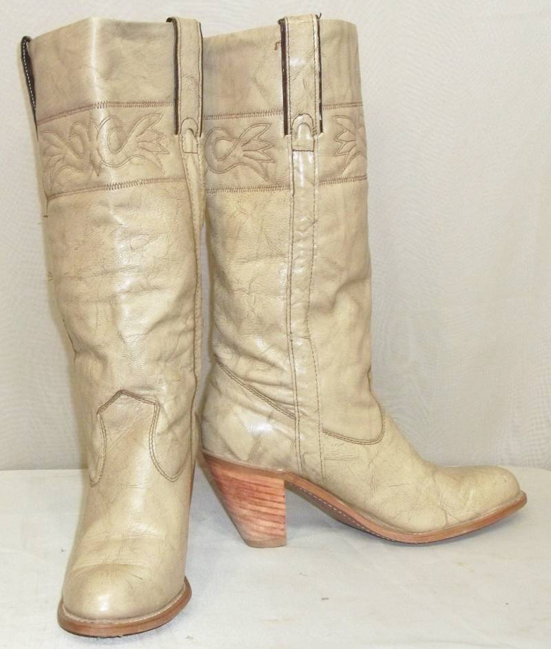 Vintage Capezio Boho Marmorierte Leder Cowboy Westernstiefel Damen 7 M von ShonnasVintage