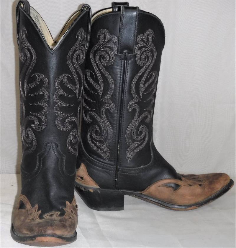 Vintage Damen Durango Schwarz Braun Leder Cowboy Western Stiefel 7 M Vintage Damen Durango Schwarz Braun Leder Cowboy Western Stiefel 7 M von ShonnasVintage