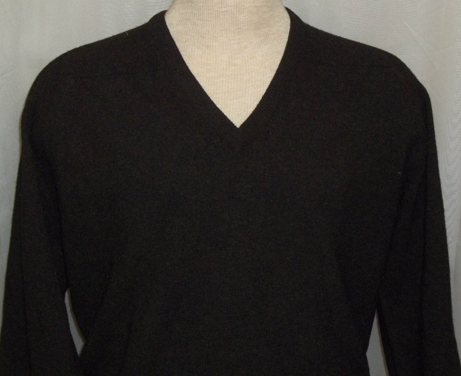 Vintage Hardy Amies Für Byford England Herren Pullover 44" Lammwolle Vintage Hardy Amies Für Byford England Herren Pullover 44" Lammwolle von ShonnasVintage