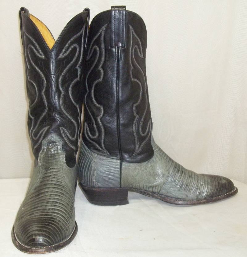 Vintage Herren Nocona Eidechsenleder Cowboy Westernstiefel 9 1/2D Schwarz Grau Vintage Herren Nocona Eidechsenleder Cowboy Westernstiefel 9 1/2D Schwarz Grau von ShonnasVintage