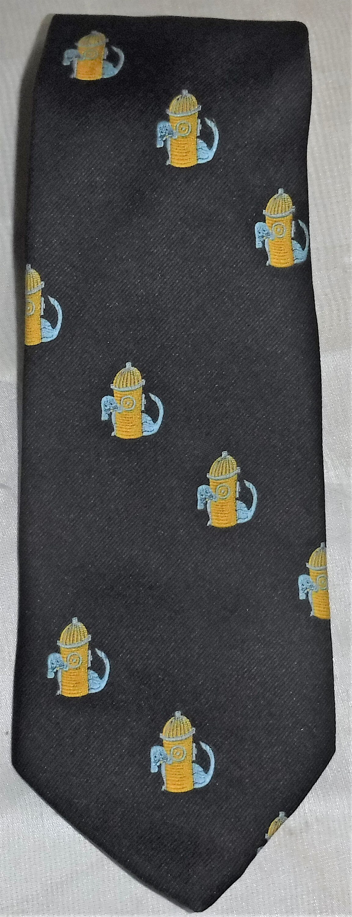 Vintage John Frederics Rothschild Es Dog Fire Hydrant Tie Union Made Polyester von ShonnasVintage