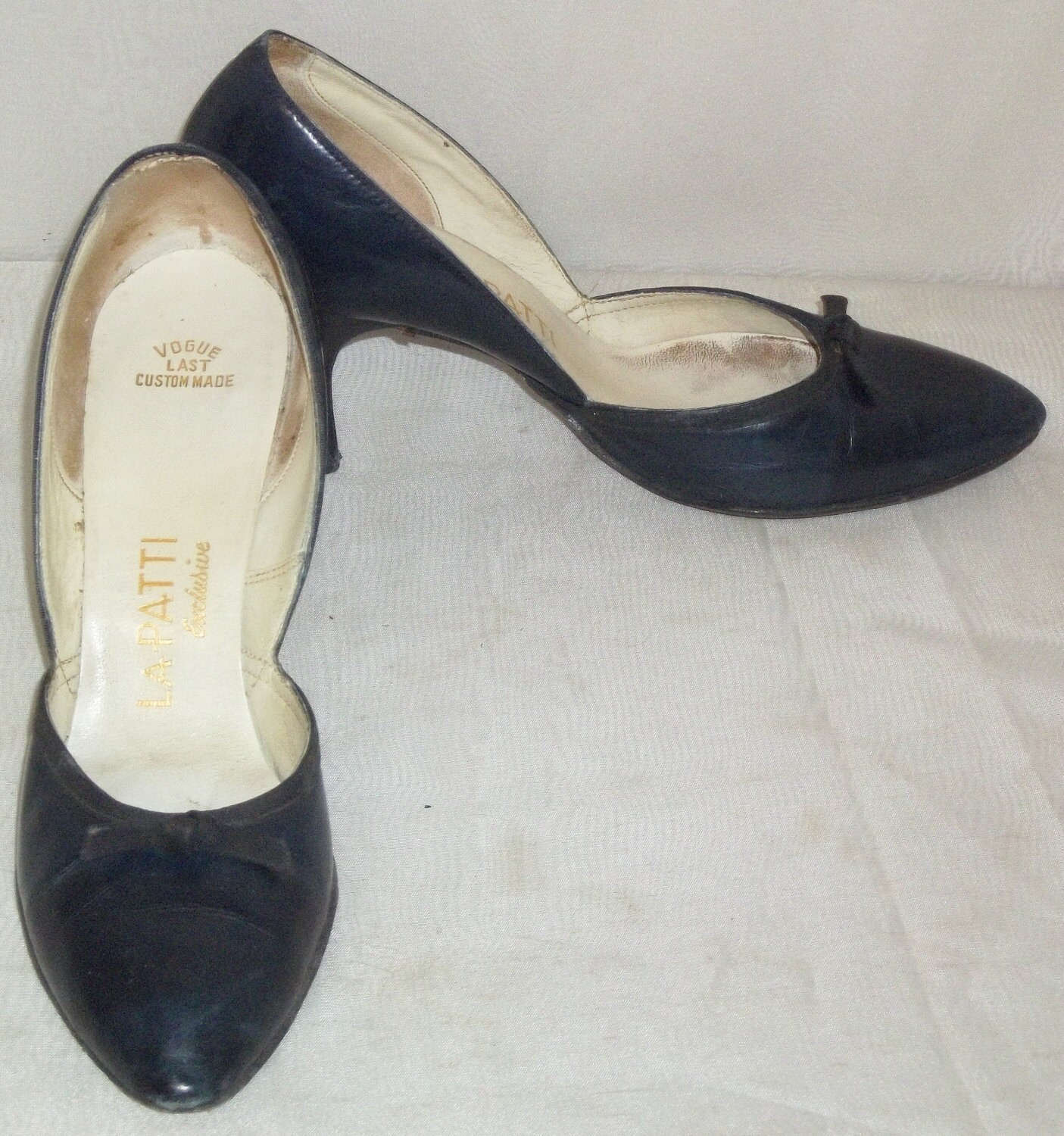 Vintage La Patti Schuhe Navy Blue Leder Pumps 7 1/2 Aa Maßanfertigung Vogue von ShonnasVintage
