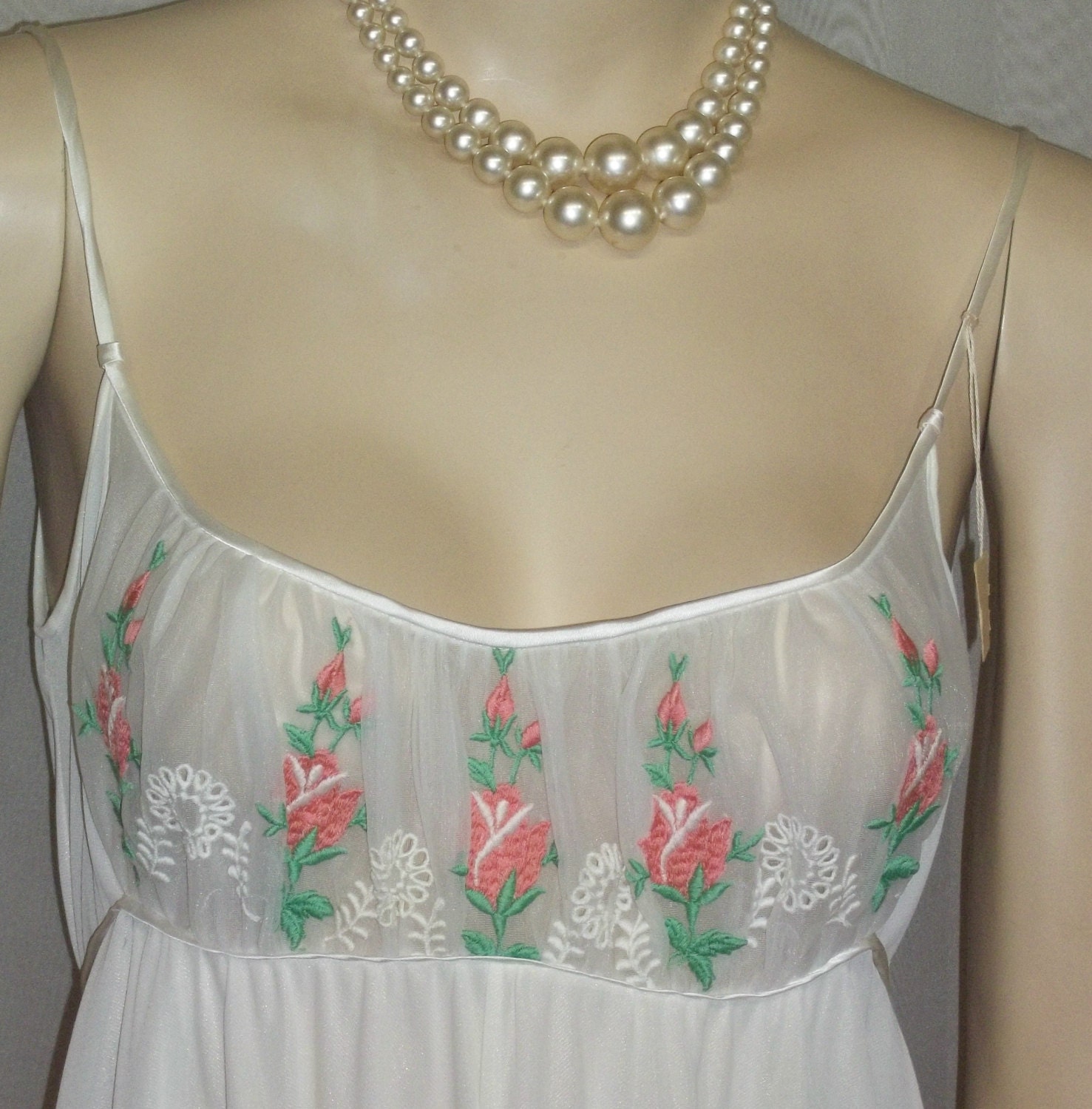 Vintage Nos Deadstock Claire Sandra Von Lucie Ann Nylon Chiffon Weiß Full Sweep Nachthemd 32 von ShonnasVintage