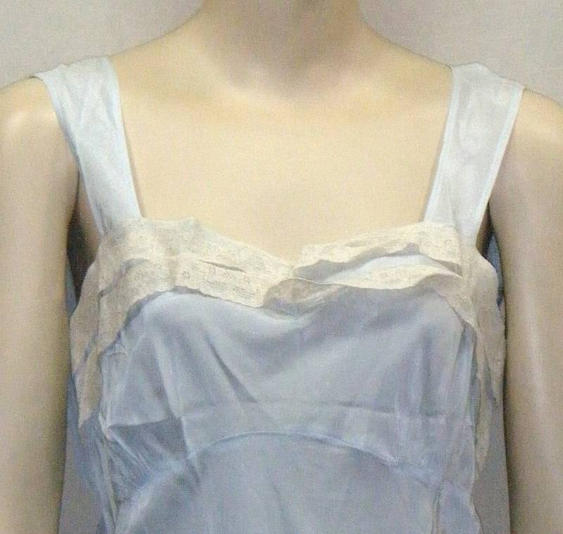 Vintage Schrägschnitt 1930Er 1940Er Langes Glamouröses Nachthemd Medium Large Blue von ShonnasVintage
