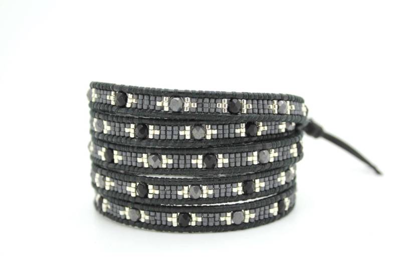 Schwarz Und Grau Mix Auf Schwarzem Leder Wickelarmband von Shop308