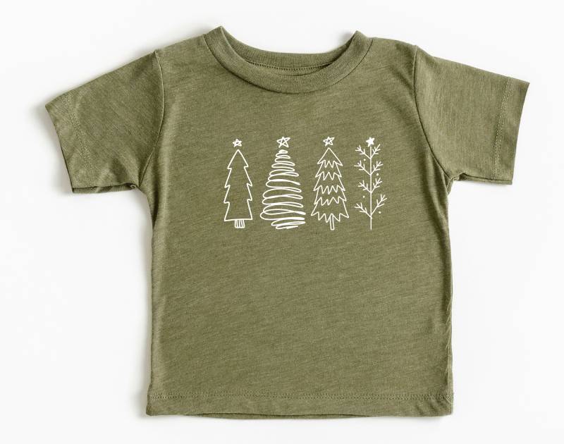 Lot Es Of Christmas Trees Kleinkind Tshirt, Kinder Weihnachtsshirt, Weihnachtsgeschenk, Weihnachtsmann von ShopBeauandBelle