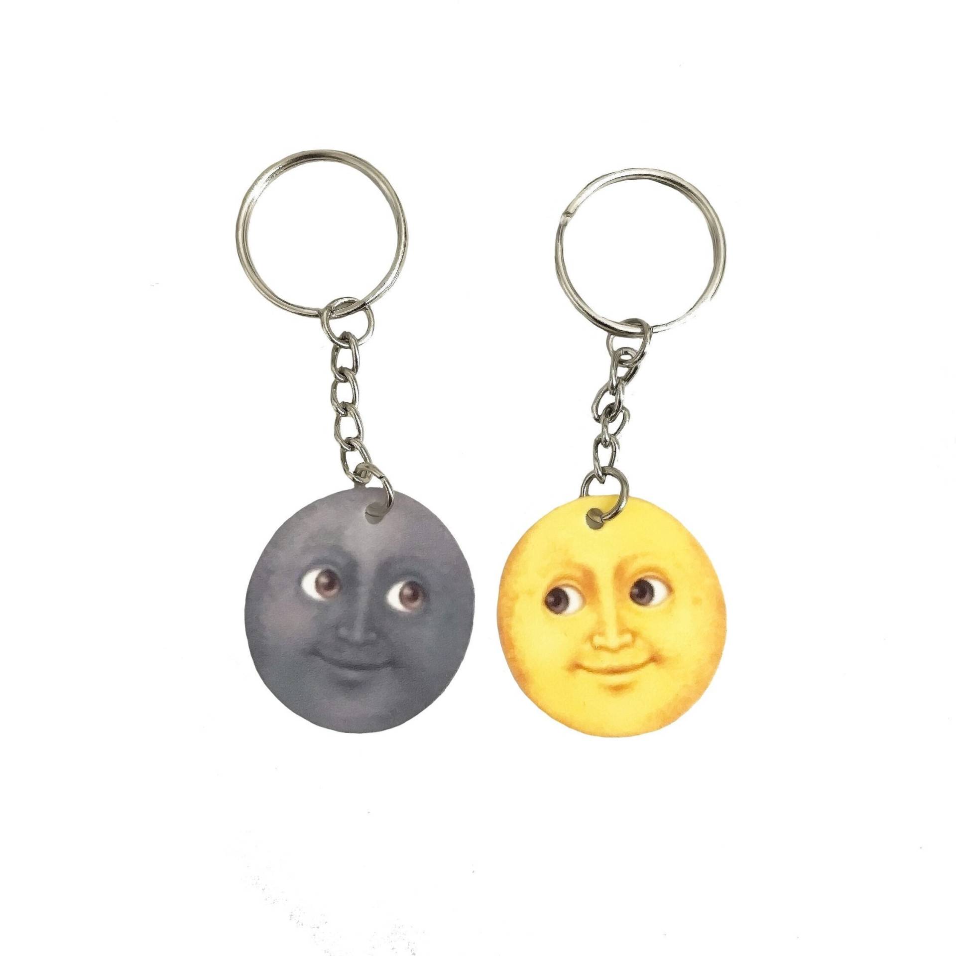 Mond Emoji Schlüsselanhänger Set Mond Emoji Schlüsselanhänger Set von ShopBenji