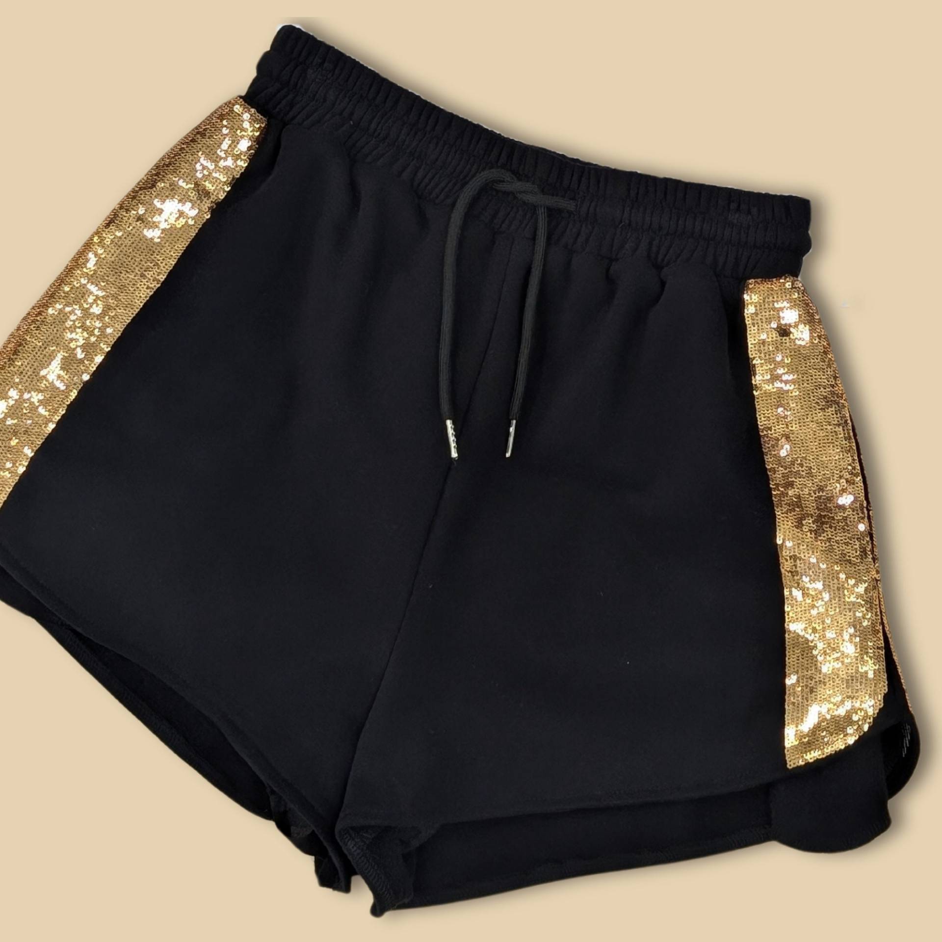 Schwarz Und Gold | Frauen Pailletten-Design Jogger Shorts | Schwarz von ShopBombDesigns