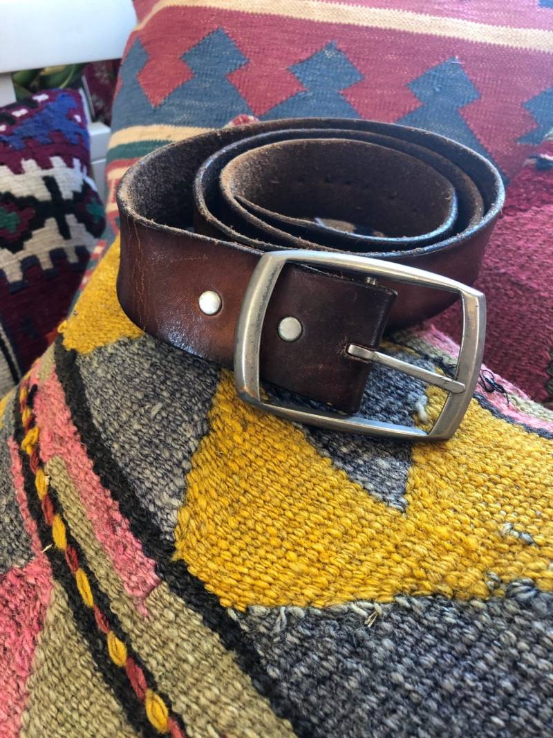 Vintage Classic Budweiser Etched Brown Leder Gürtel von ShopBullseye