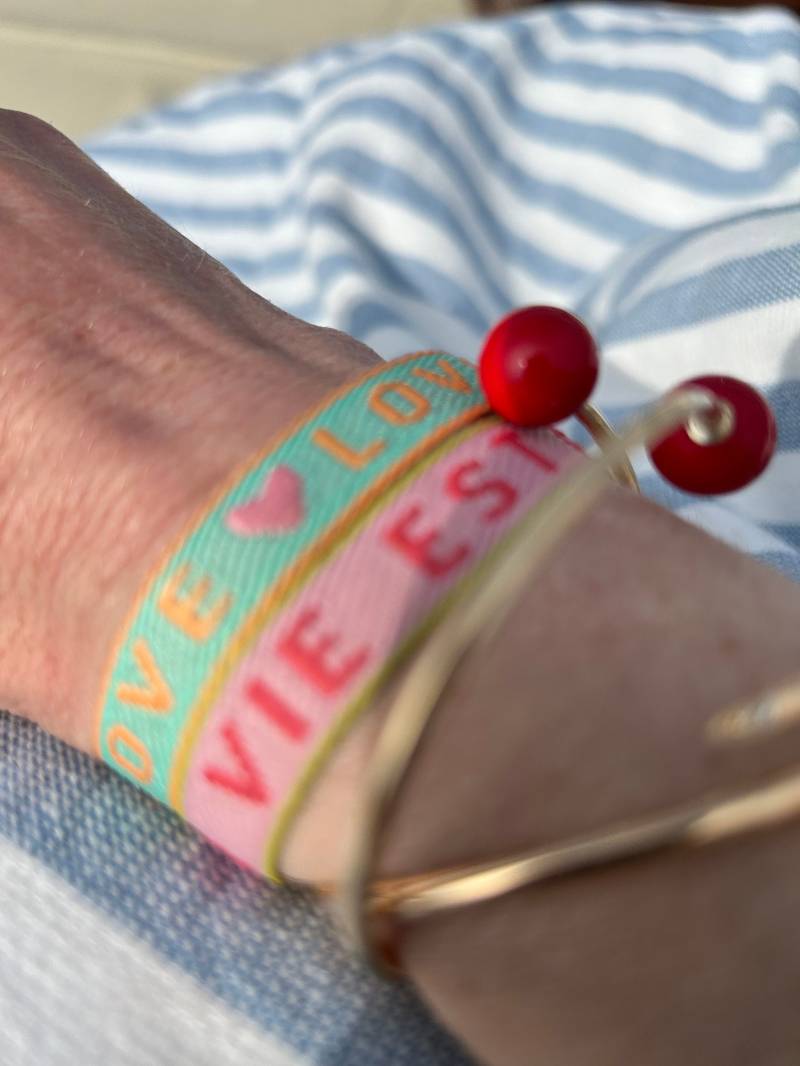 Partybändchen | Message-Armband Stoffarmband Größenverstellbares Armband Mit Text Freundschaftsarmband von ShopCharmingCharms