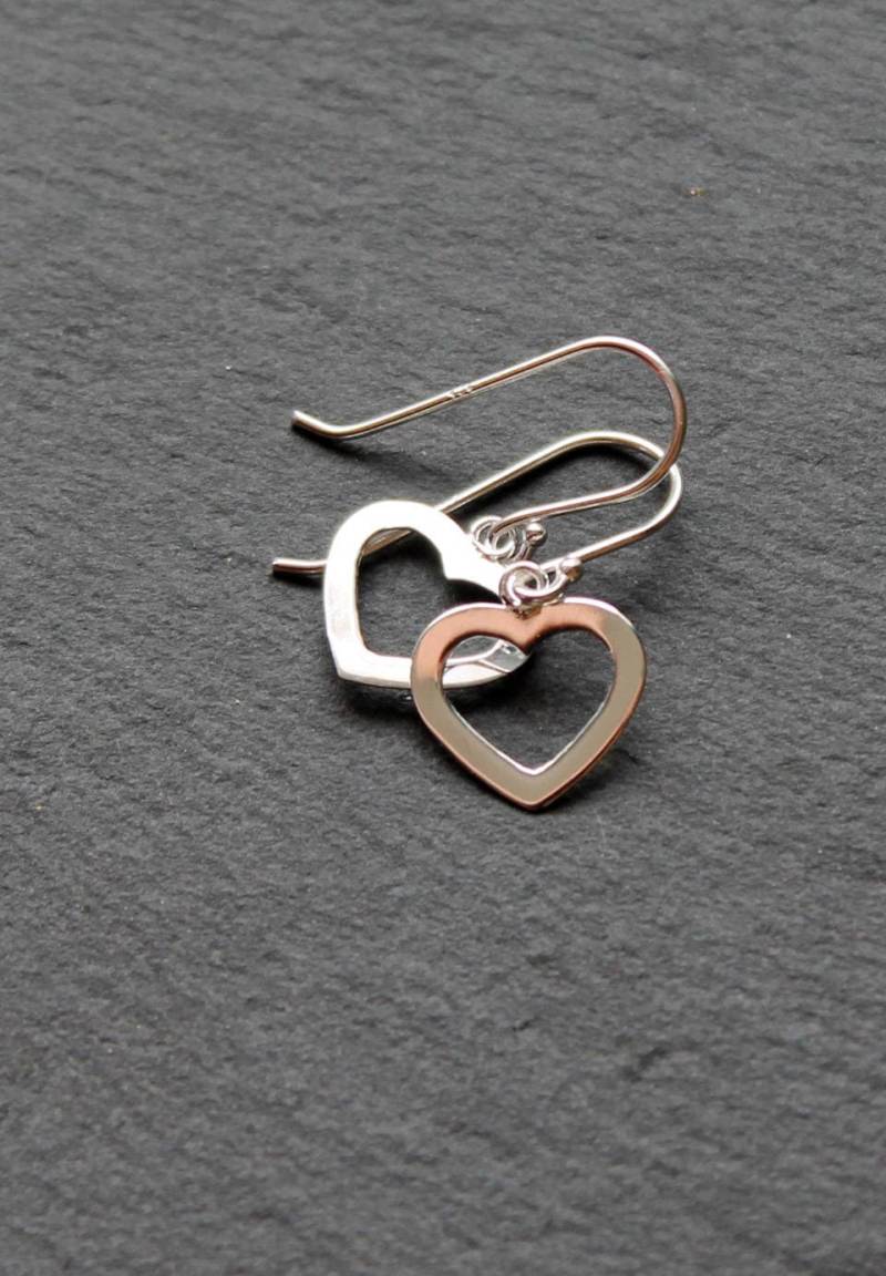 sterling Silber Herz Ohrringe. Baumelnde Umriss Valentinstag Schmuck Geschenk. Muttertag Ohrringe, Schwester Geburtstag von ShopDeLorai