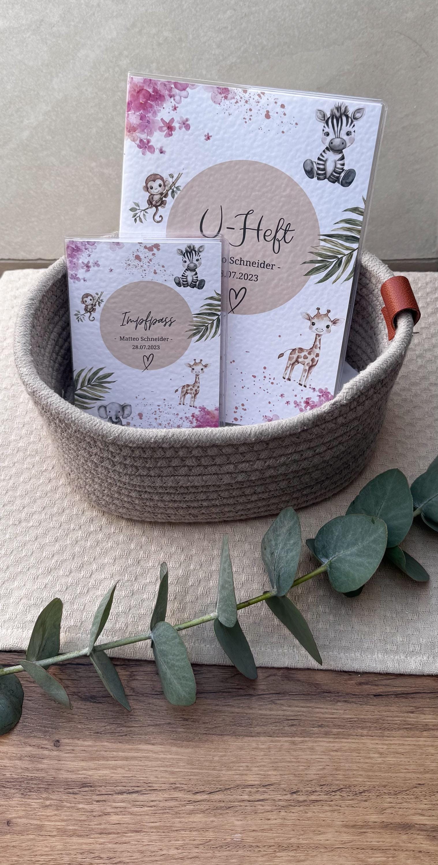 U-Heft Hülle | Impfpass Zahnpass Hülle- Safari Rosa - Personalisiert Mit Name Und Datum Edles Gehämmertes Strukturpapier von ShopDecosphere