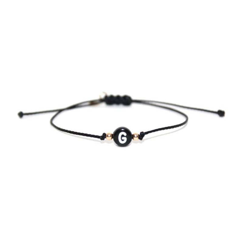 Custom - Schwarzes Buchstaben Perlenarmband | 14K Gold Filled Initial Armband, Perlenarmband, Perlenarmband von ShopGuyBlanco