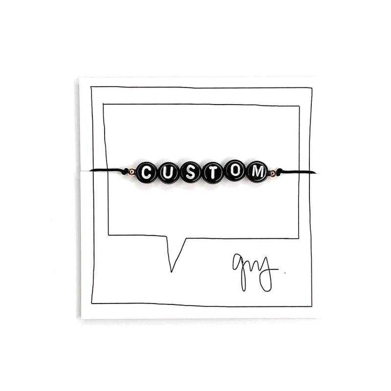 Custom - Schwarzes Buchstaben Perlenarmband Perlenarmband, Wortarmband, Namensarmband, Initial Armband, Buchstabenperlen von ShopGuyBlanco