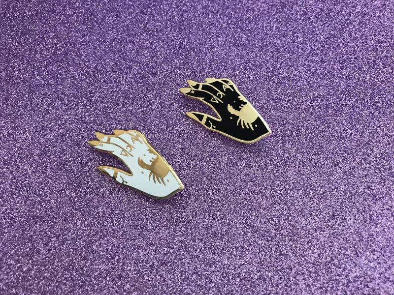 Hand Des Krebses Emaille Pin von ShopHeymama