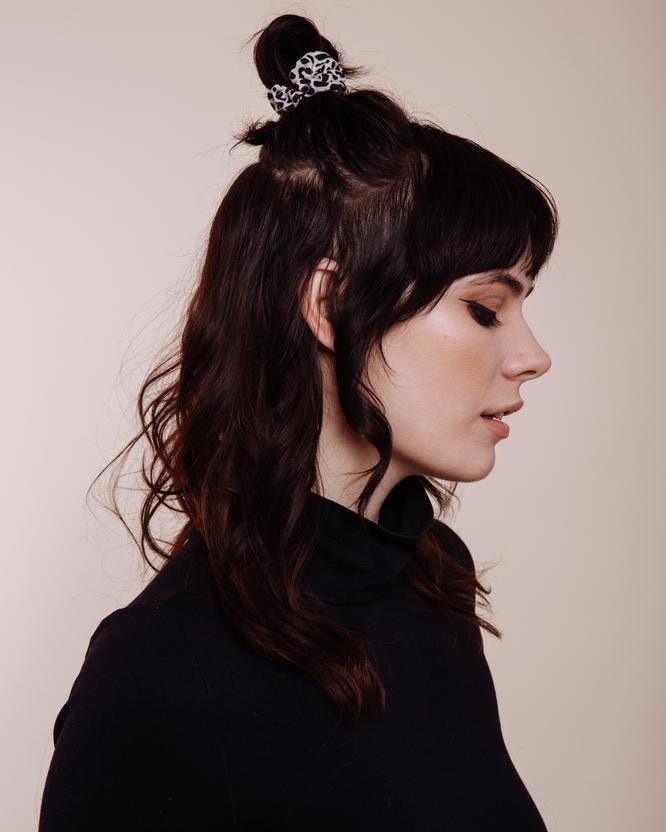 Mini Seiden Scrunchie - Mon Cherie von ShopImWithTheBand