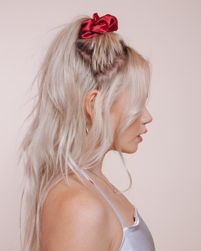 Seiden Scrunchie - Royal Flush von ShopImWithTheBand