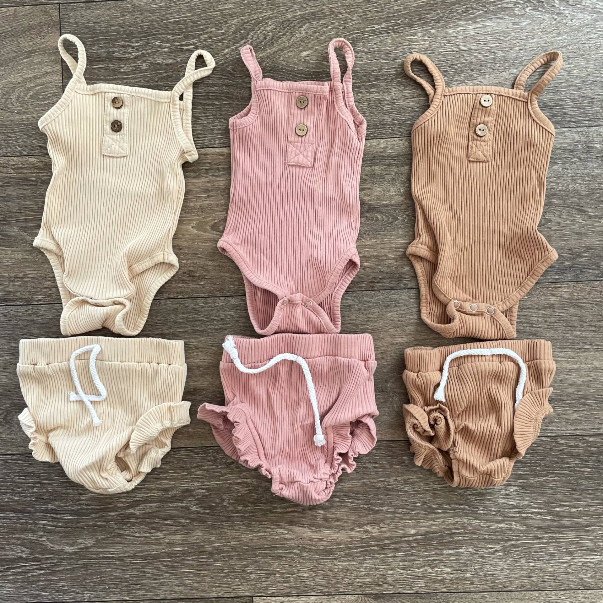 Baby Tank Und Shorts Set Baby Tank Und Shorts Set von ShopLolaLiv