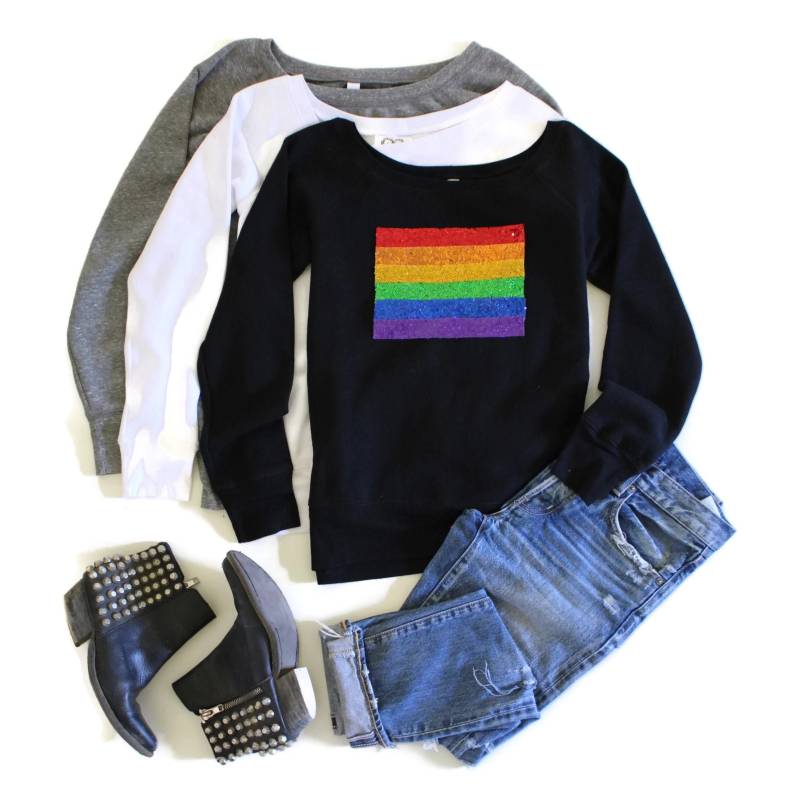 Damen Unisex Sweatshirt/Pride Flagge Frauen Shirt Lgbtq Gay Regenbogen Pailletten Aufnäher Geschenk von ShopLoveAndBambii