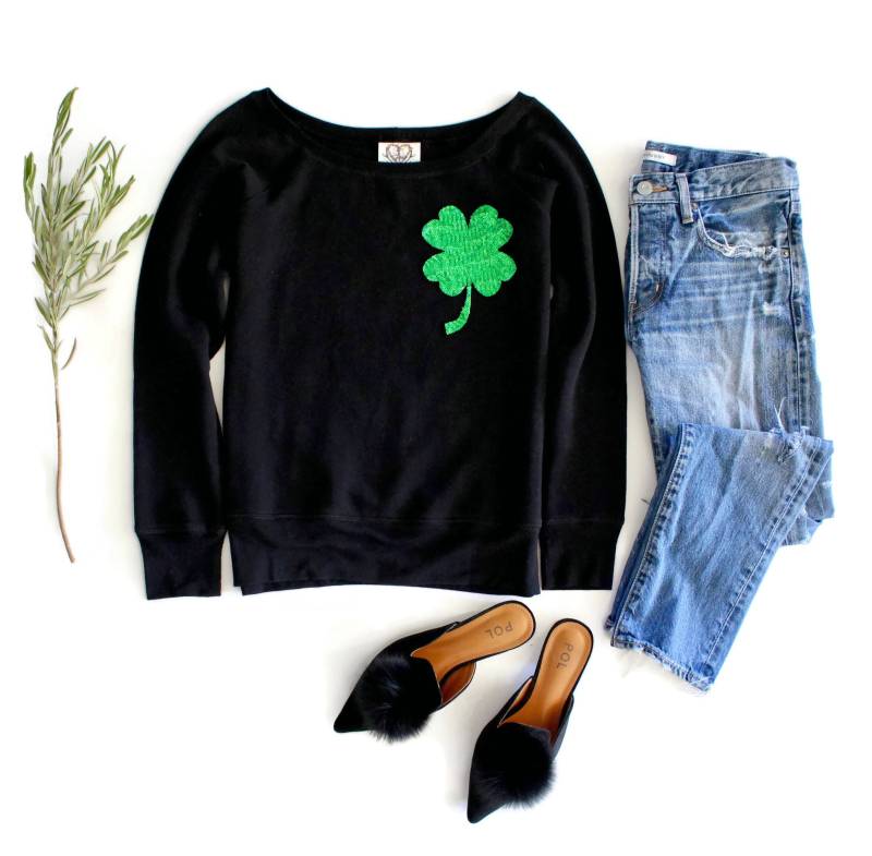 st Patricks Day Shirt Frauen/Kleeblatt Aufnäher Pailletten Patch Vierblättriges Schulterfrei von ShopLoveAndBambii