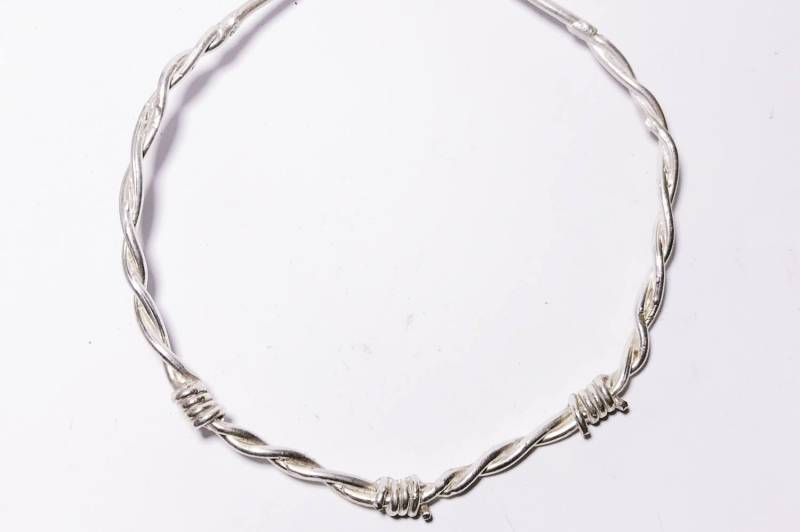 Halsreif Mit Stacheln Halsreif Mit Stacheln von ShopMetaBird