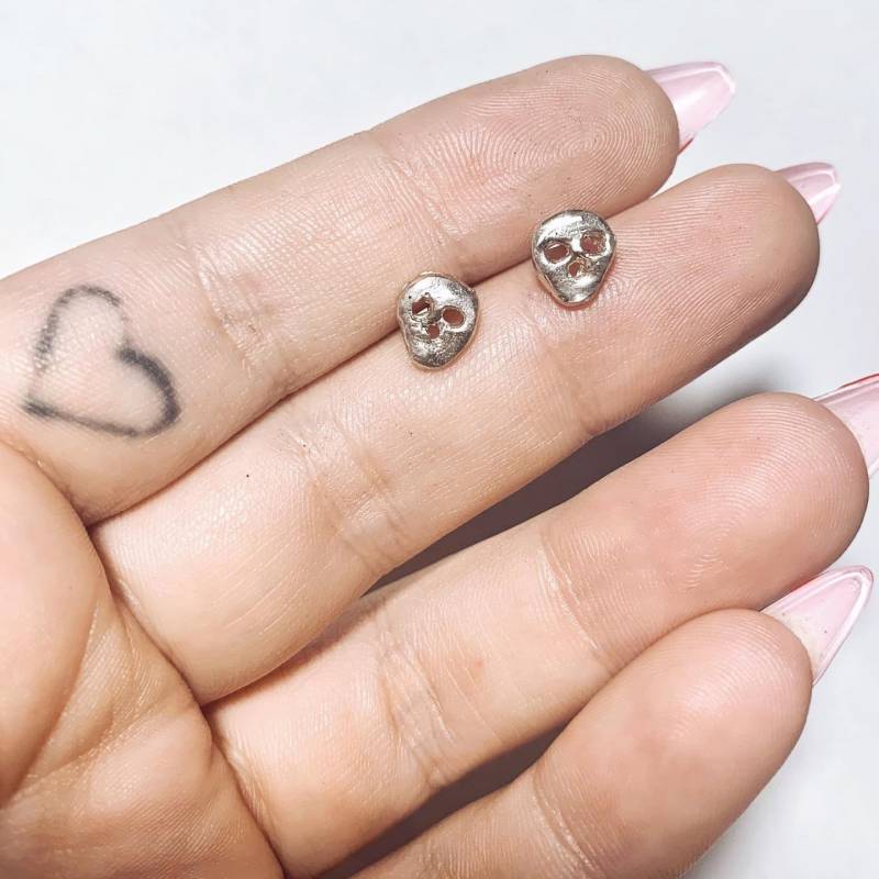 Totenkopf Ohrstecker von ShopMetaBird