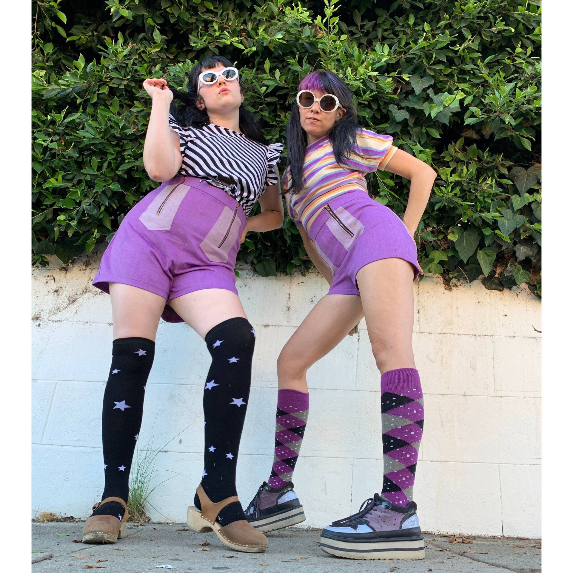 Lila Jeans Shorts - Nemes Aus Tonal Taro Denim Sailor Mit Hoher Taille Colorblock Lavendel von ShopMichelleRose