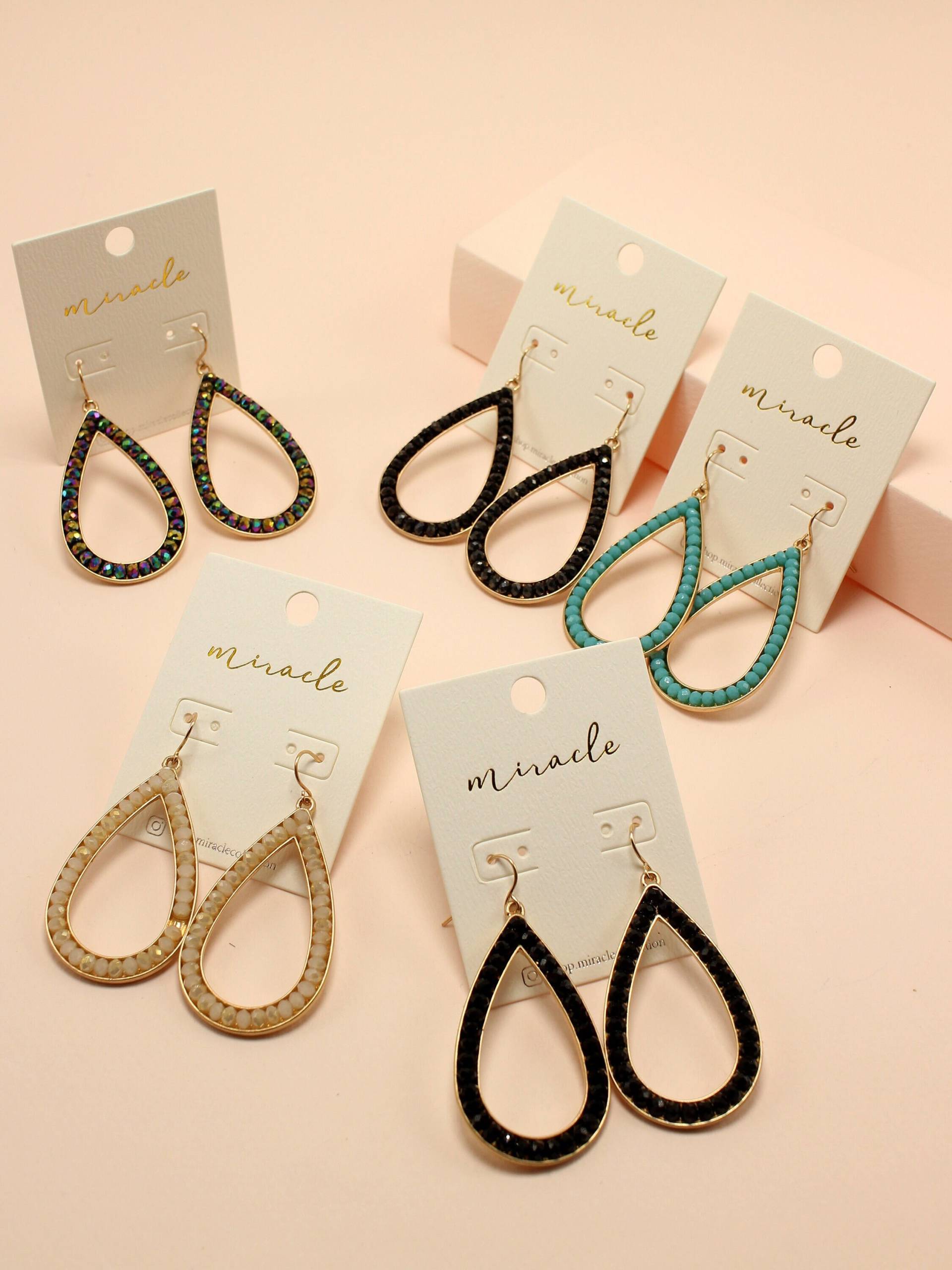 Miracle Collection Basic Open Teardrop Facettierte Kristall Glas Ohrringe Miracle Collection Basic Open Teardrop Facettierte Kristall Glas Ohrringe von ShopMiracleDesign