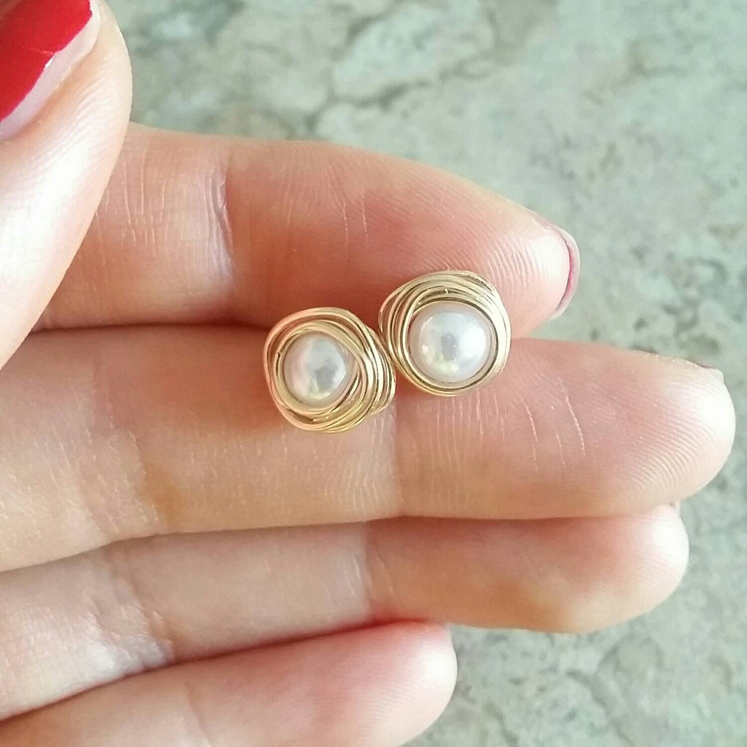 Perlen Gold Ohrstecker 14K Gold-Fill Aaa Süßwasserperlen Hochzeitsschmuck Brautjungfern Geschenk Juni Bday Muttertagsgeschenk von ShopOrigamiJewels