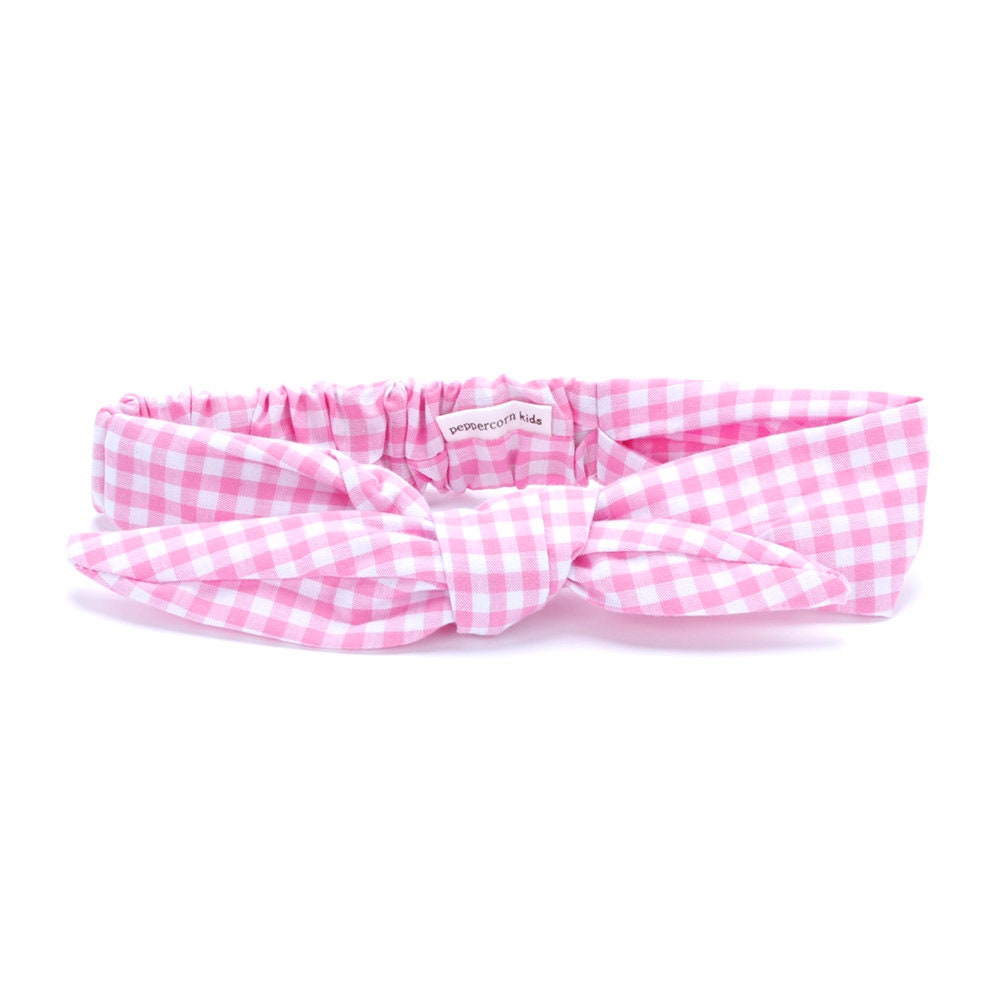 Kleine Kinder Schleife Headwrap Stirnband - Gingham Pink Sherbet | 3-8Y von ShopPeppercornKids