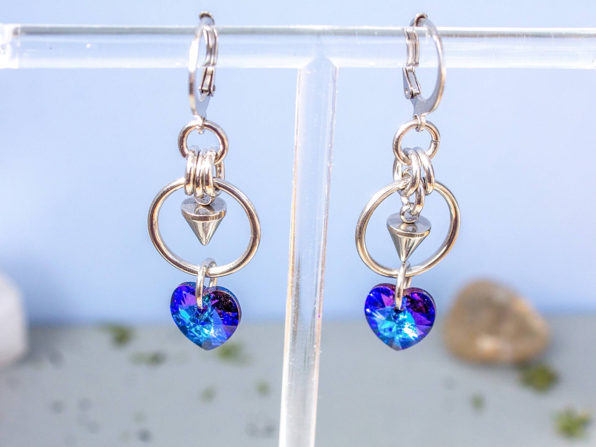 Purple Iridescent Crystal Heart & Mini Spike Earrings, Stainless Steel Fairy Earrings Purple Iridescent Crystal Heart & Mini Spike Earrings, Stainless Steel Fairy Earrings von ShopRoyaGems