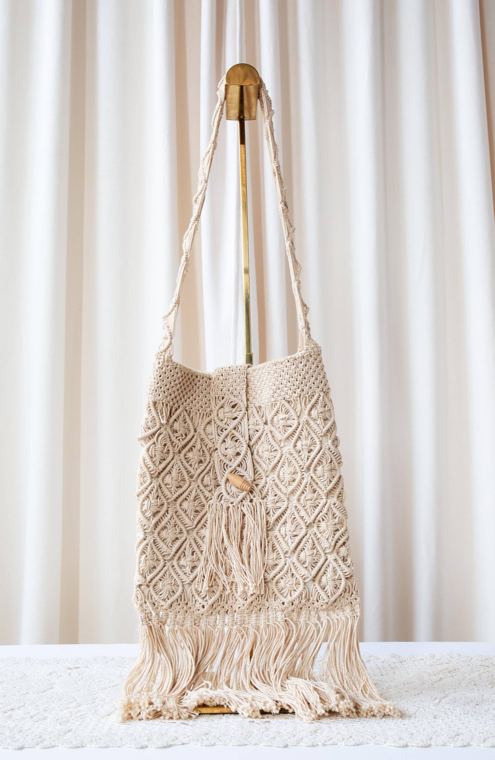 Vintage Cremefarbene Makramee Geldbörse von ShopTHEWEARS