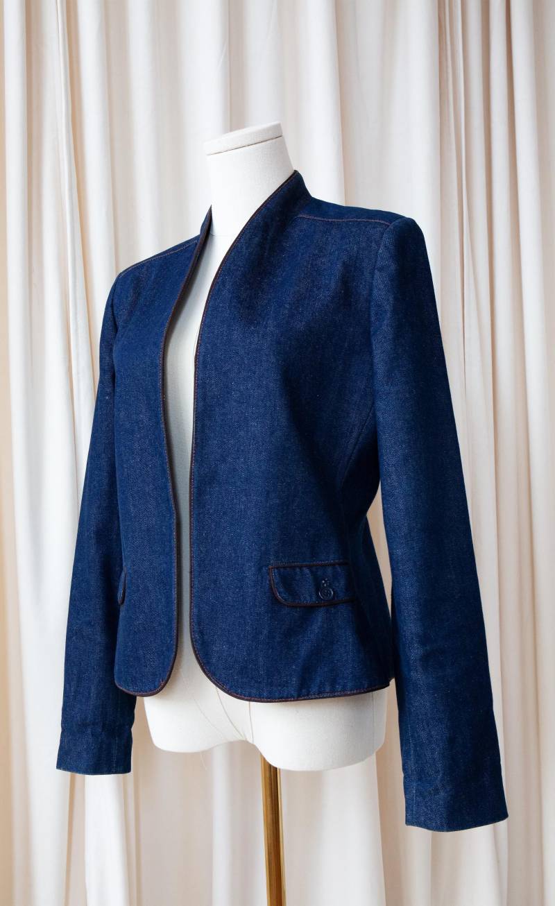 Vintage Dark Wash Denim 1970Er Jahre Cropped Peplum Blazer/Jacke von ShopTHEWEARS