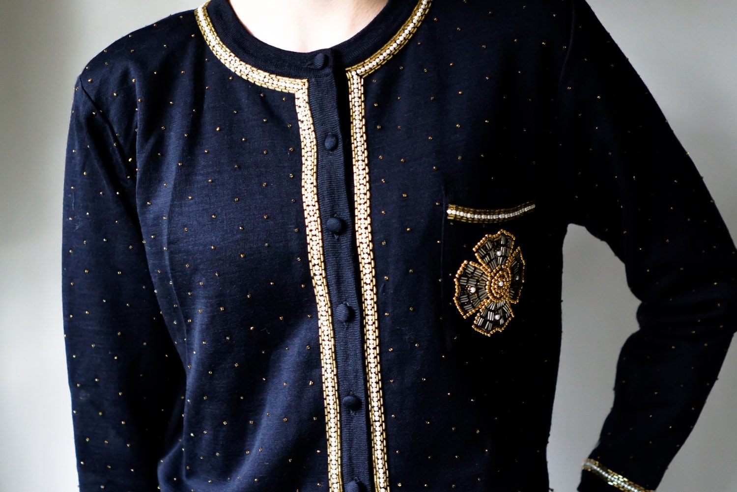 Vintage Kleidung/Perlen Strickjacke Schwarz Und Gold 90Er Jahre Liz Claiborne Schwarze Frauen Abgeschnitten Klein von ShopTheUsual