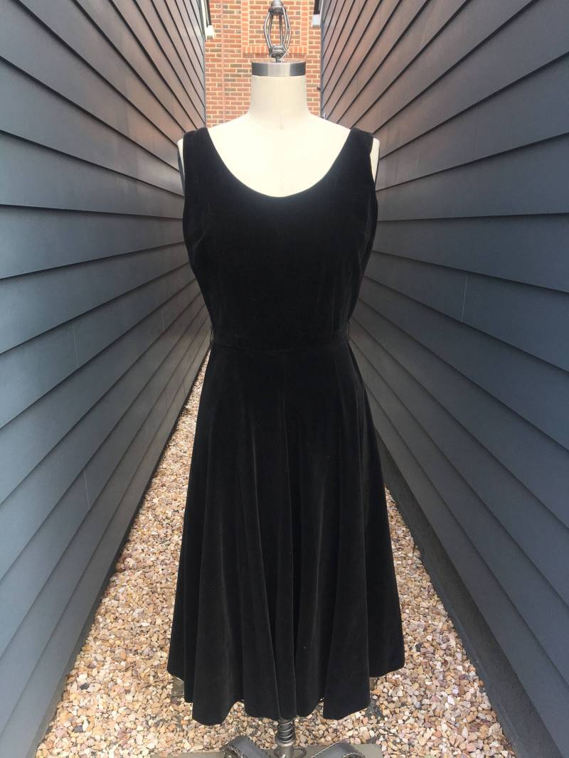 1950S Robbie Reid Schwarzes Samtkleid // Vintage Schwarzer Samt 1950Er Jahre Kleid von ShopTogetherVintage
