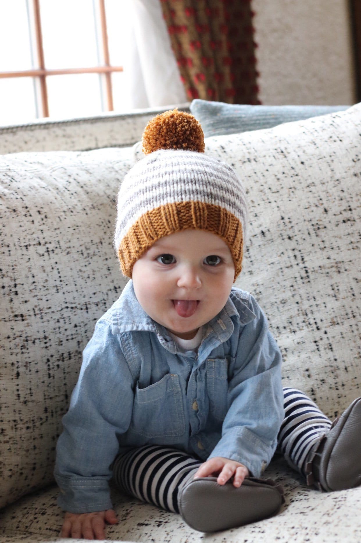 Junge Strickmütze, Kupfer Baby Mütze, Big Pom Hut, Herbst Baby-Kleidung, Kommen Nach Hause Outfit, Säugling Hipster Ocker Baby-Geschenk von ShopWildlyBlessed