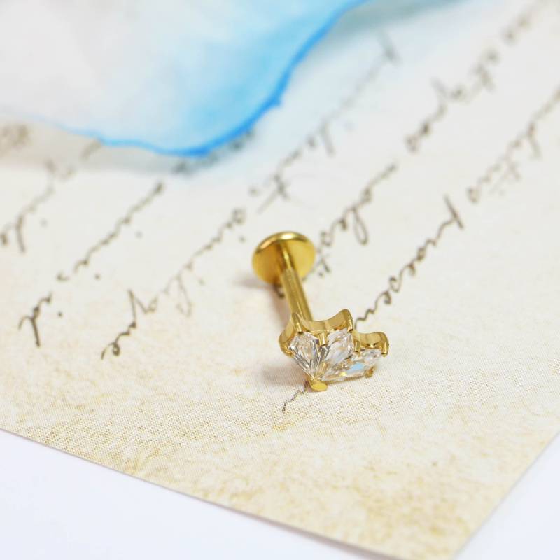 Tiny Cz Cartilage Earring, Petal Stud Earrings, Marquise Flower Helix Stud, Tragus Labret Flat Back Earring von AlinaChicJewelry