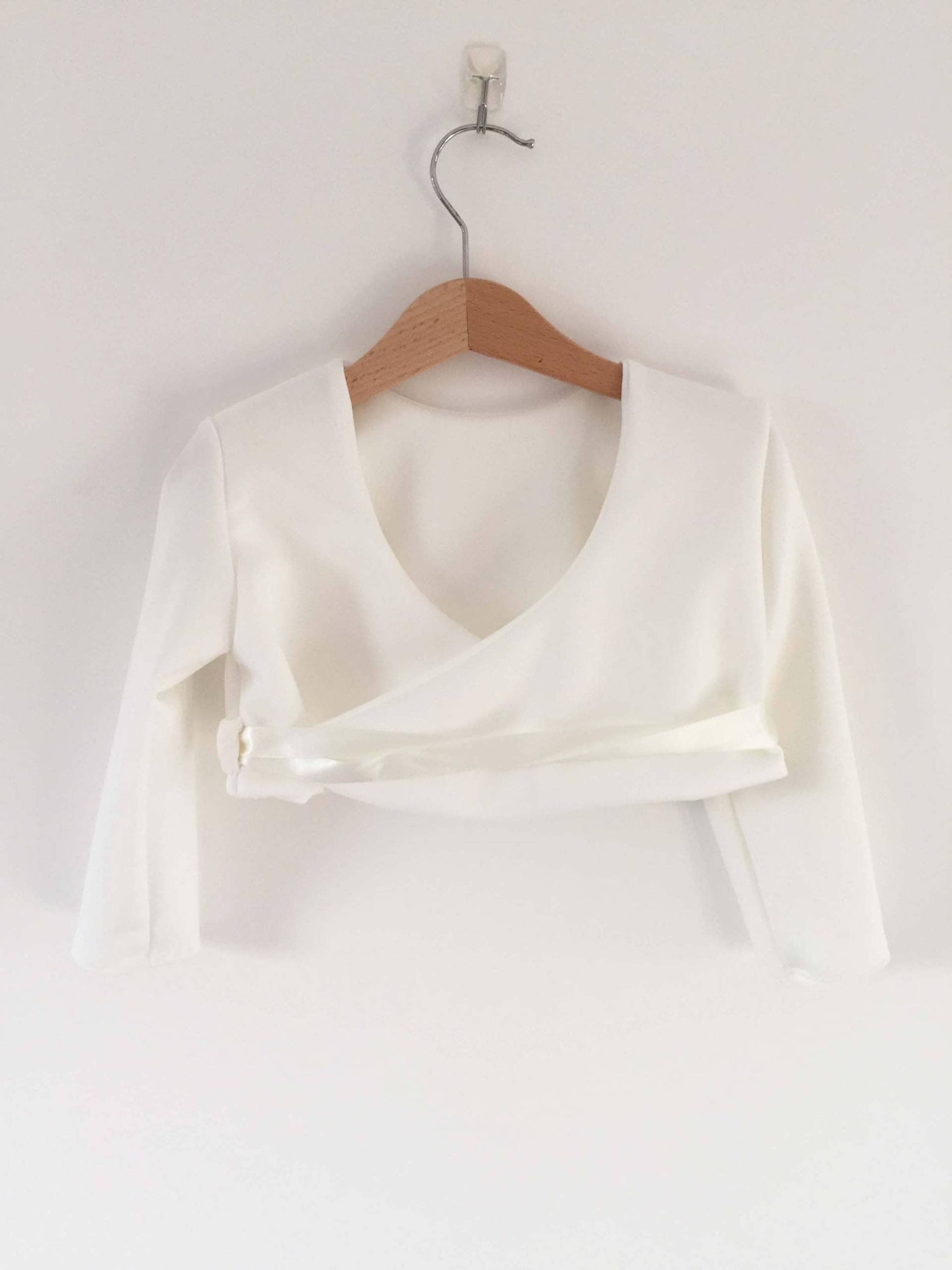 Handgemachte Ballett Strickjacke Handgemachte Ballett Strickjacke von Shopleilarae