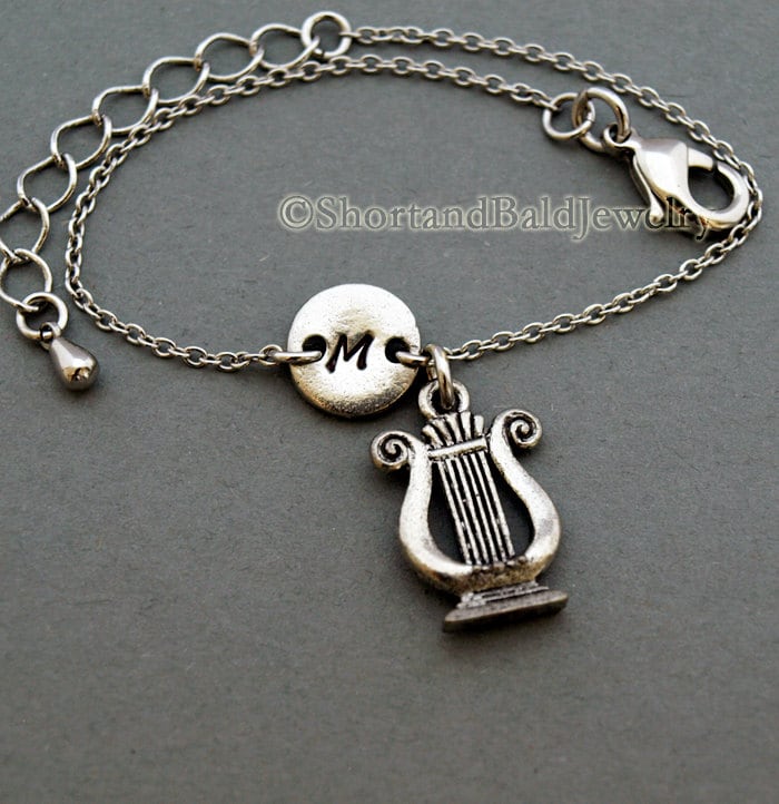 Alte Harfe Bettelarmband, Die Leier, Antikes Silber, Ursprüngliche Armband, Freundschaft, Mütter, Verstellbar, Monogramm von ShortandBaldJewelry