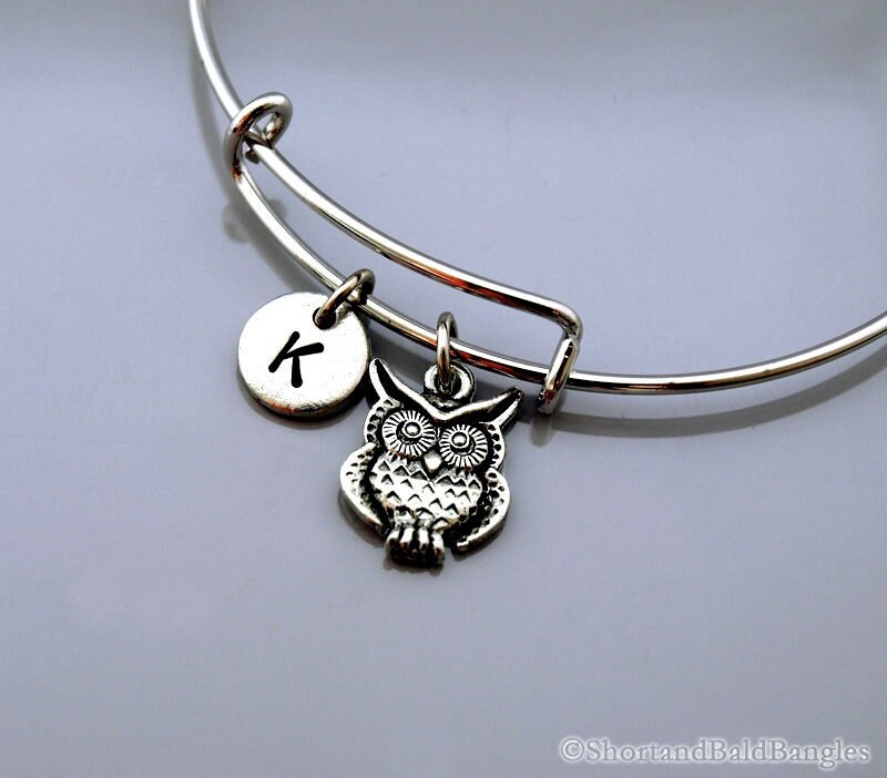 Eulencharme Armreif, Eulenarmband, Eulenschmuck, Vögel, Erweiterbarer Personalisiertes Armband, Bettelarmband, Monogramm, Initialarmband Eulencharme Armreif, Eulenarmband, Eulenschmuck, Vögel, Erweiterbarer Personalisiertes Armband, Bettelarmband, Monogramm, Initialarmband von ShortandBaldJewelry
