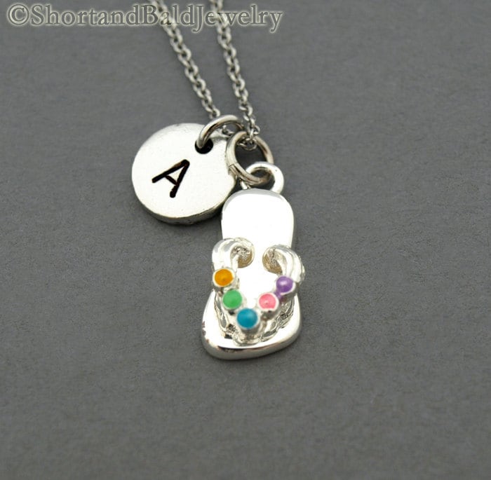 Flip Flop Halskette, Strand Sandalen, Erste Hand Gestempelt, Antikes Silber, Personalisiert, Monogramm von ShortandBaldJewelry