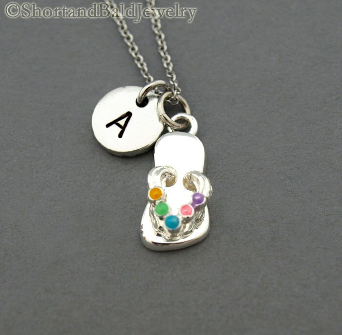 Flip Flop Halskette, Strand Sandalen, Erste Hand Gestempelt, Antikes Silber, Personalisiert, Monogramm von ShortandBaldJewelry